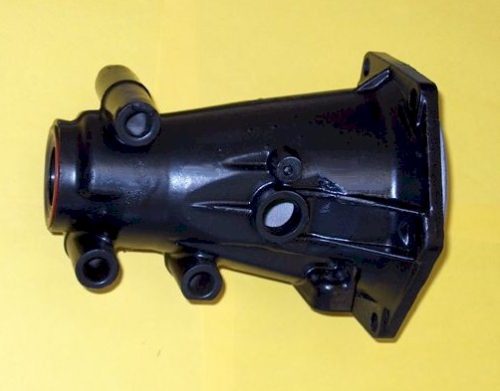 4L60E 6 bolt 1998-2002 Camaro type tail housing.