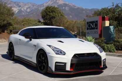 Nissan GT-R NISMO AWD Coupe